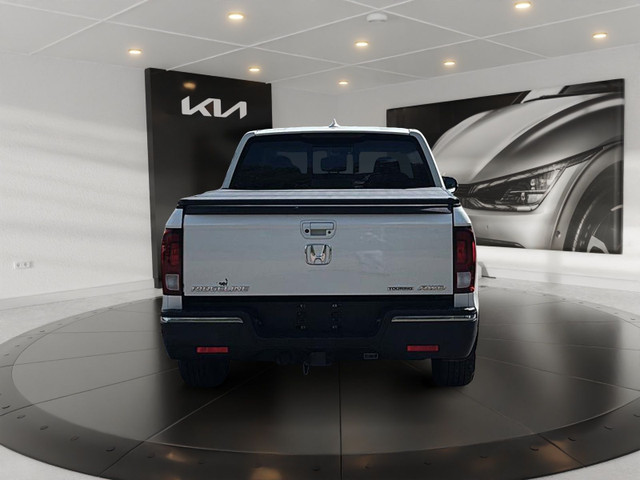 2019 Honda Ridgeline Touring Traction Intégrale for sale in Cars & Trucks in Ottawa - Image 4