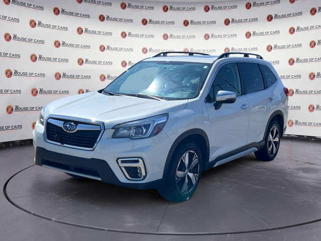 2020 Subaru Forester 2.5i Premier/ Leather/ Sunroof/ Bluetooth in Cars & Trucks in Calgary