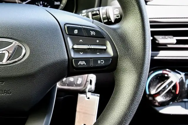 2022 Hyundai Kona 2.0L Essential AWD • HEATED SEATS • CP/AA in Cars & Trucks in Cornwall - Image 18