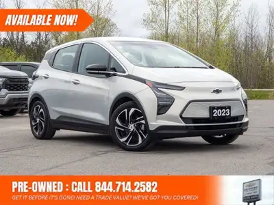 Efficient, tech-savvy, and ready for the future, the 2023 Chevrolet Bolt EV 1LT is an all-electric c...