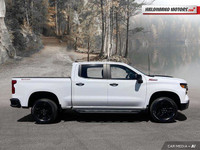 Engine: Gas V8 5.3L L/100Km City: 18.1 L/100Km Hwy: 13.8 Safety Equipment Daytime Running Lamps with... (image 5)