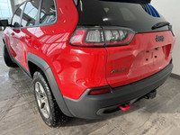 QUICK ORDER PACKAGE 27L TRAILHAWK ELITE, COMMANDVIEW DUAL PANE SUNROOF, SAFETYTEC GROUP, 9 ALPINE SP... (image 7)