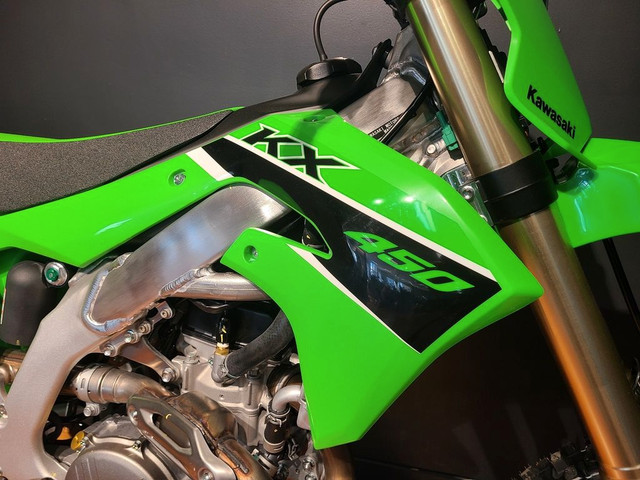  2022 Kawasaki KX450 LIQUIDATION 2022 in Dirt Bikes & Motocross in Lanaudière - Image 3