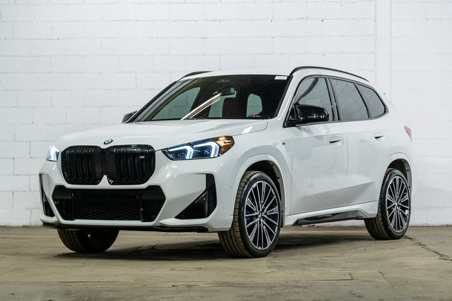 2024 BMW X1 M35i xDrive | Assistant de conduite | Sièges En in Cars & Trucks in City of Montréal - Image 3