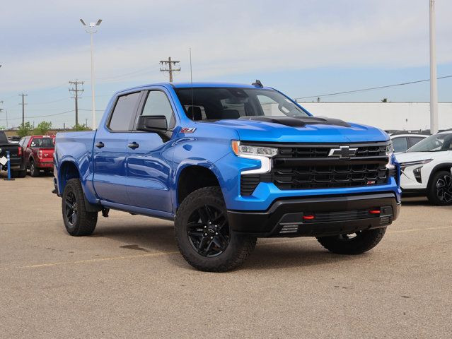 2025 Chevrolet Silverado 1500 LT Trail Boss 5.3L in Cars & Trucks in Edmonton - Image 2