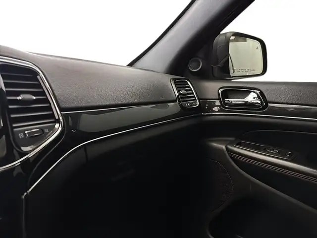 2020 Jeep Grand Cherokee Trailhawk 4x4 Toit pano Suspension ajus in Cars & Trucks in Laval / North Shore - Image 28