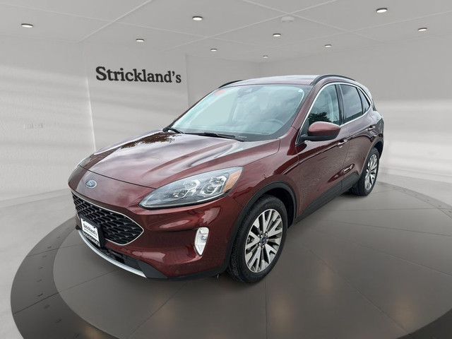 2021 FORD ESCAPE TITANIUM AWD in Cars & Trucks in Stratford