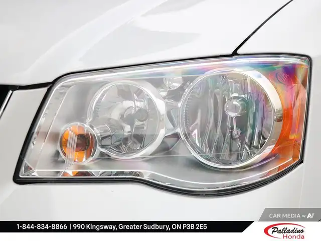 2018 Dodge Grand Caravan Crew Plus in Cars & Trucks in Sudbury - Image 8