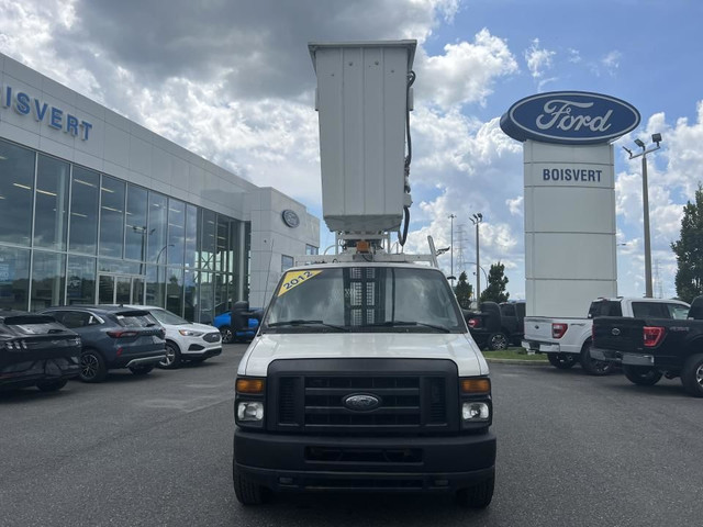 2012 Ford E-350 E-350 Super renforcé commercial Ford Econoline C in Cars & Trucks in Longueuil / South Shore - Image 4