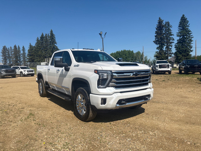 2025 Chevrolet Silverado 3500HD High Country in Cars & Trucks in Edmonton - Image 3