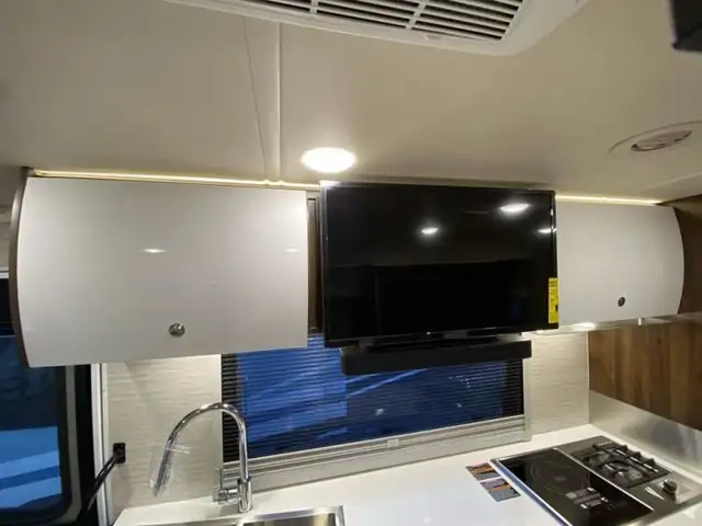 2025 Winnebago View 24D in RVs & Motorhomes in Abbotsford - Image 18
