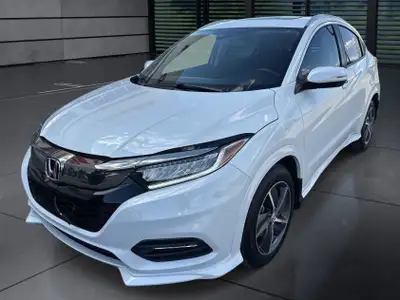 A compact and versatile all-wheel-drive crossover, offering premium features and practicality. The T...