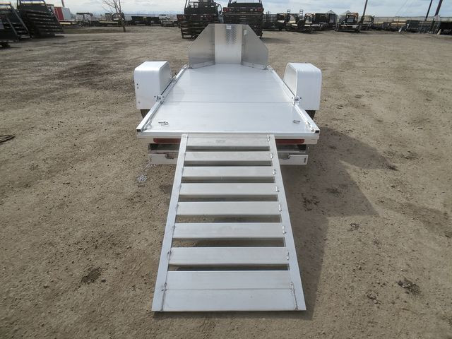 2025 Aluma 4x9ft Folding Motorcycle Trailer in Cargo & Utility Trailers in Edmonton - Image 3