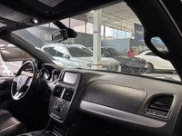 **SUMMER SPECIAL!** FEATURING : POWER SLIDING DOORS, POWER TRUNK, REAR DVD SCREEN, STOW&GO FOLDING S... (image 9)