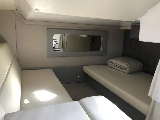 2020 Regal 35 Sport Coupe in Powerboats & Motorboats in Saskatoon - Image 17
