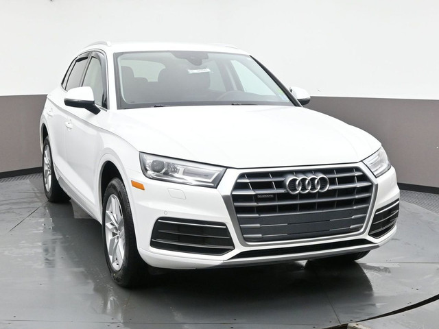 2020 Audi Q5 45 Komfort Heated Steering Wheel | Blind Spot Monit in Cars & Trucks in City of Halifax - Image 2