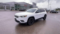Four Wheel Drive. Cloth Interior. 8.4 Inch Touchscreen. Bluetooth. Apple CarPlay/Android Auto. Remot... (image 4)