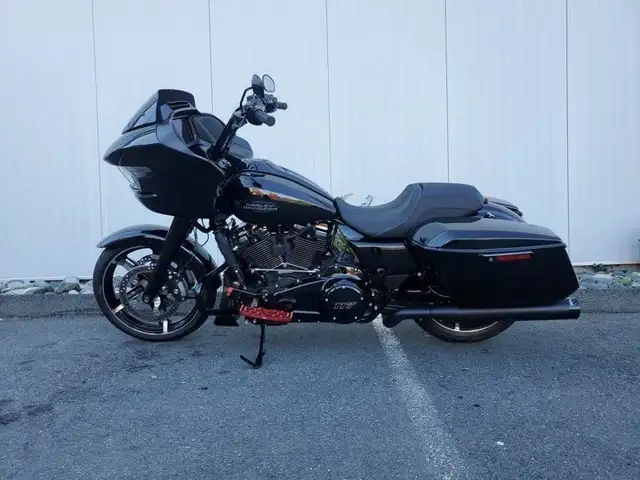 2024 HARLEY DAVIDSON ROAD GLIDE FLTRX 1900CC-BLACK! in Street, Cruisers & Choppers in Dartmouth - Image 4