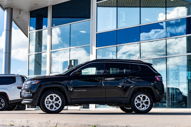 2025 Jeep Compass North in Cars & Trucks in Barrie - Image 4