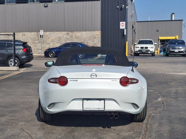 2016 Mazda MX-5 GT Convertible | Auto | Leather | Nav in Cars & Trucks in Guelph - Image 4