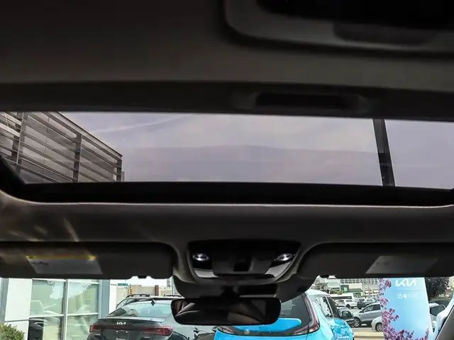 2024 Kia Niro EV Wave Demo | Sunroof | Push Start | Carplay | GP in Cars & Trucks in Oakville / Halton Region - Image 14