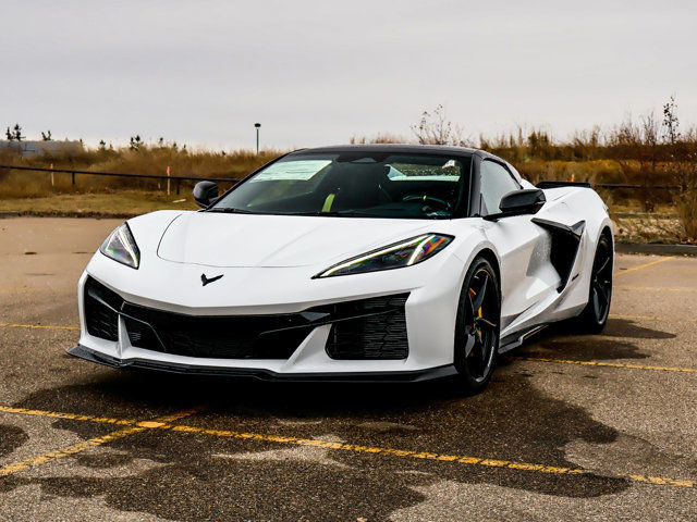 2025 Chevrolet Corvette E-Ray in Cars & Trucks in Strathcona County - Image 3