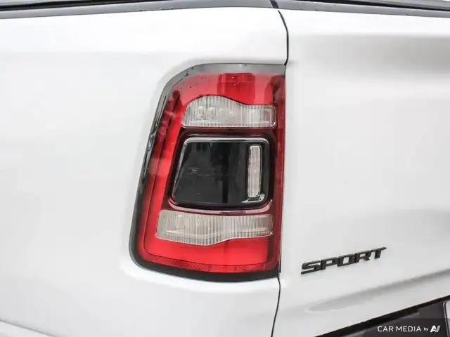 2024 Ram 1500 Sport | LOW KMS | NO ACCIDENTS in Cars & Trucks in Hamilton - Image 15