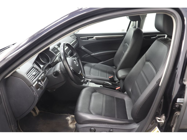 2018 Volkswagen Passat COMFORTLINE, CARPLAY, CUIR, TOIT OUVRANT dans Autos et camions  à Longueuil/Rive Sud - Image 2