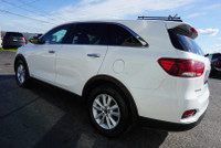 SAFETY INCLUDED Very Clean Kia Sorento LX 2.4L 4CYL AWD with Automatic Transmission. White on Black... (image 3)