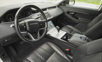 This 2021 Land Rover Range Rover is a sleek and stylish SUV with just 33,499 kms on it! Its white ex... (image 9)