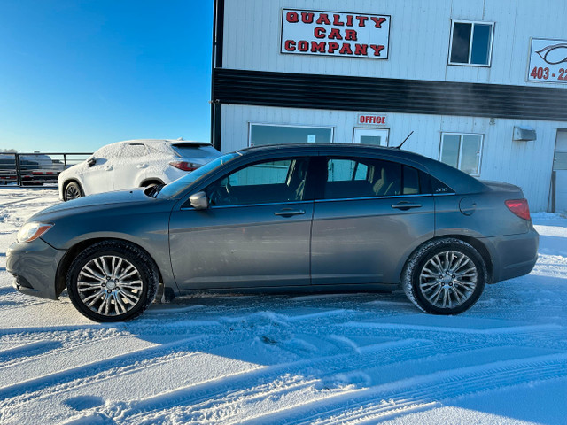 2012 Chrysler 200 Touring - NEW BRAKES AND TIRES!  SALE ONLY $89 in Cars & Trucks in Red Deer - Image 2