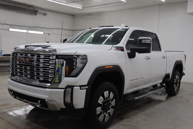 2025 GMC Sierra 2500HD Denali in Cars & Trucks in Saskatoon - Image 4