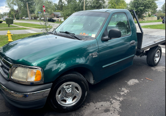 2002 Ford F 150 XL in Cars & Trucks in St. Catharines - Image 2