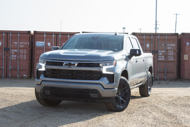 2025 Chevrolet Silverado 1500 Crew RST 4WD in Cars & Trucks in Edmonton - Image 2