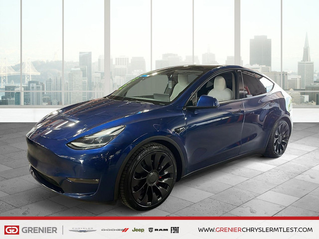 2022 Tesla Model Y in Cars & Trucks in City of Montréal