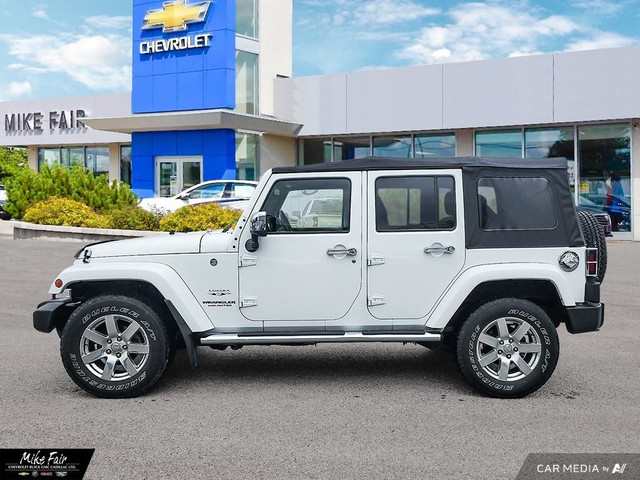 2016 Jeep Wrangler Unlimited Sahara in Cars & Trucks in Ottawa - Image 3