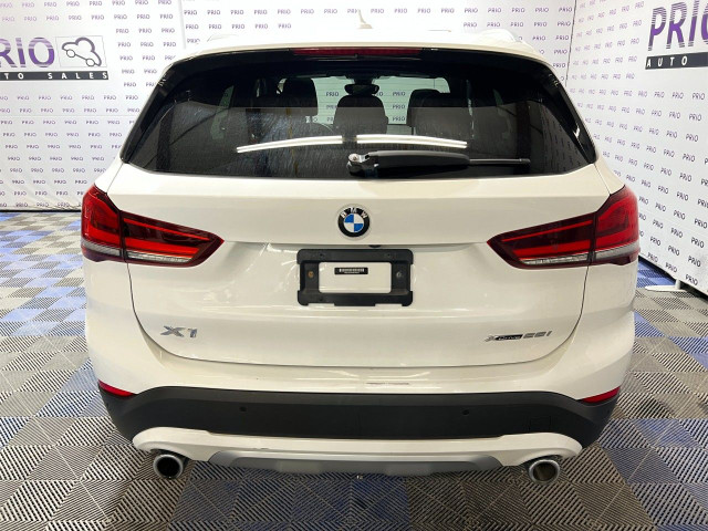 2021 BMW X1 in Cars & Trucks in Ottawa - Image 4