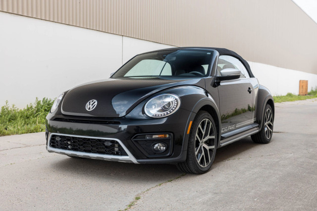 2017 Volkswagen Beetle 2dr Conv Dune in Cars & Trucks in Edmonton