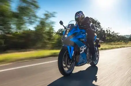 2025 Suzuki GSX-8R in Street, Cruisers & Choppers in St. Albert - Image 3