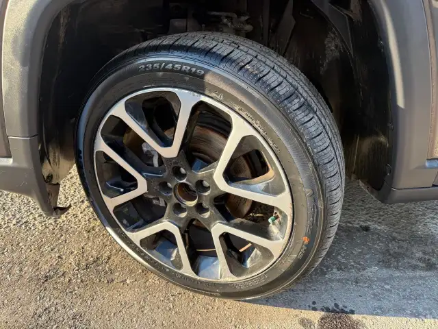 2017 Jeep Compass LIMITED 4x4 | LEATHER | CARPLAY | REMOTE START in Cars & Trucks in Ottawa - Image 11