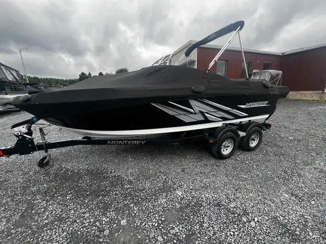 2015 Monterey Boats Montura 196MS BATEAU DE PLAISANCE,2015,MONTE in Powerboats & Motorboats in Thetford Mines - Image 7