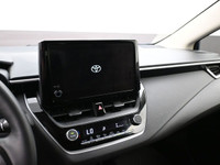 Introducing the 2023 Toyota Corolla LE. With just 15 000 km this sedan is practically brand new. Enj... (image 4)