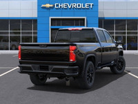 Saskatoon Motor Products - This Chevrolet Silverado 2500HD boasts a Turbocharged Diesel V8 6.6L/ eng... (image 4)