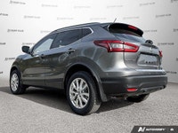 Grab a score on this certified 2022 Nissan Qashqai SV before someone else takes it home. Roomy but e... (image 3)