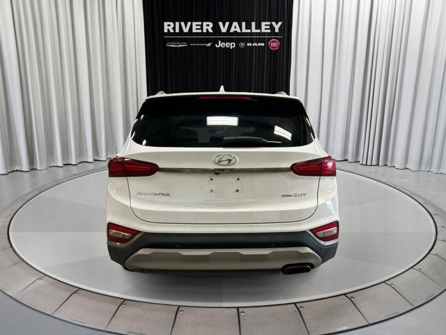 2020 Hyundai Santa Fe in Cars & Trucks in Strathcona County - Image 4