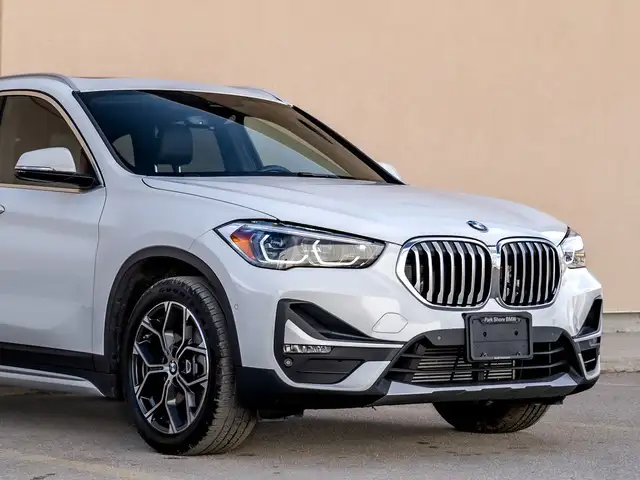 2021 BMW X1 xDrive28i - Sport Line I Pano Roof I Carplay I LED in Cars & Trucks in Saskatoon - Image 5