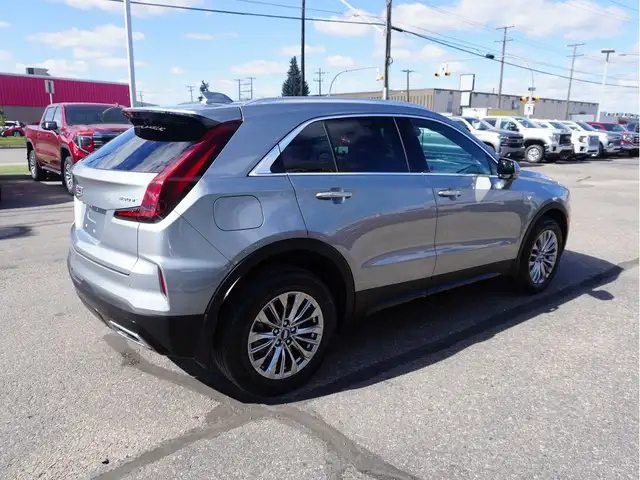 2025 Cadillac XT4 PREMLUXU63849104677891124