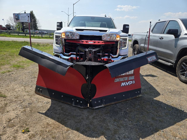 2023 GMC Sierra 2500 PRO in Cars & Trucks in Thunder Bay - Image 2