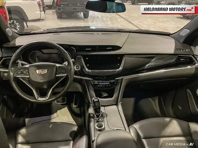 2023 Cadillac XT6 AWD Sport in Cars & Trucks in Hamilton - Image 28