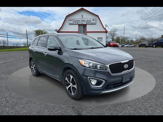 2017 Kia Sorento EX in Cars & Trucks in Kingston